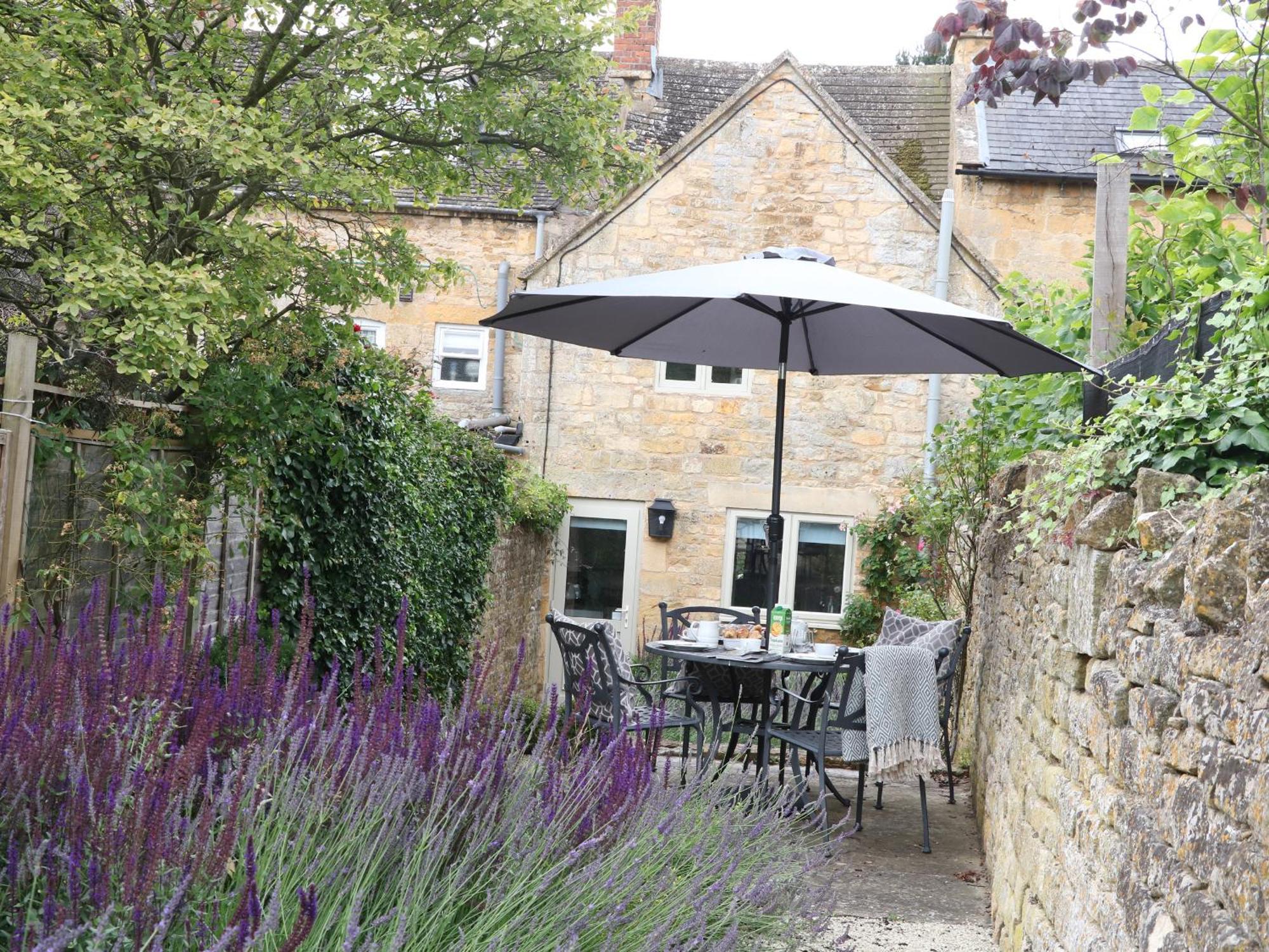 Little Lamb Cottage Chipping Campden Exterior photo